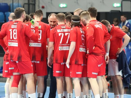 Veszlyes ellenfl rkezik 