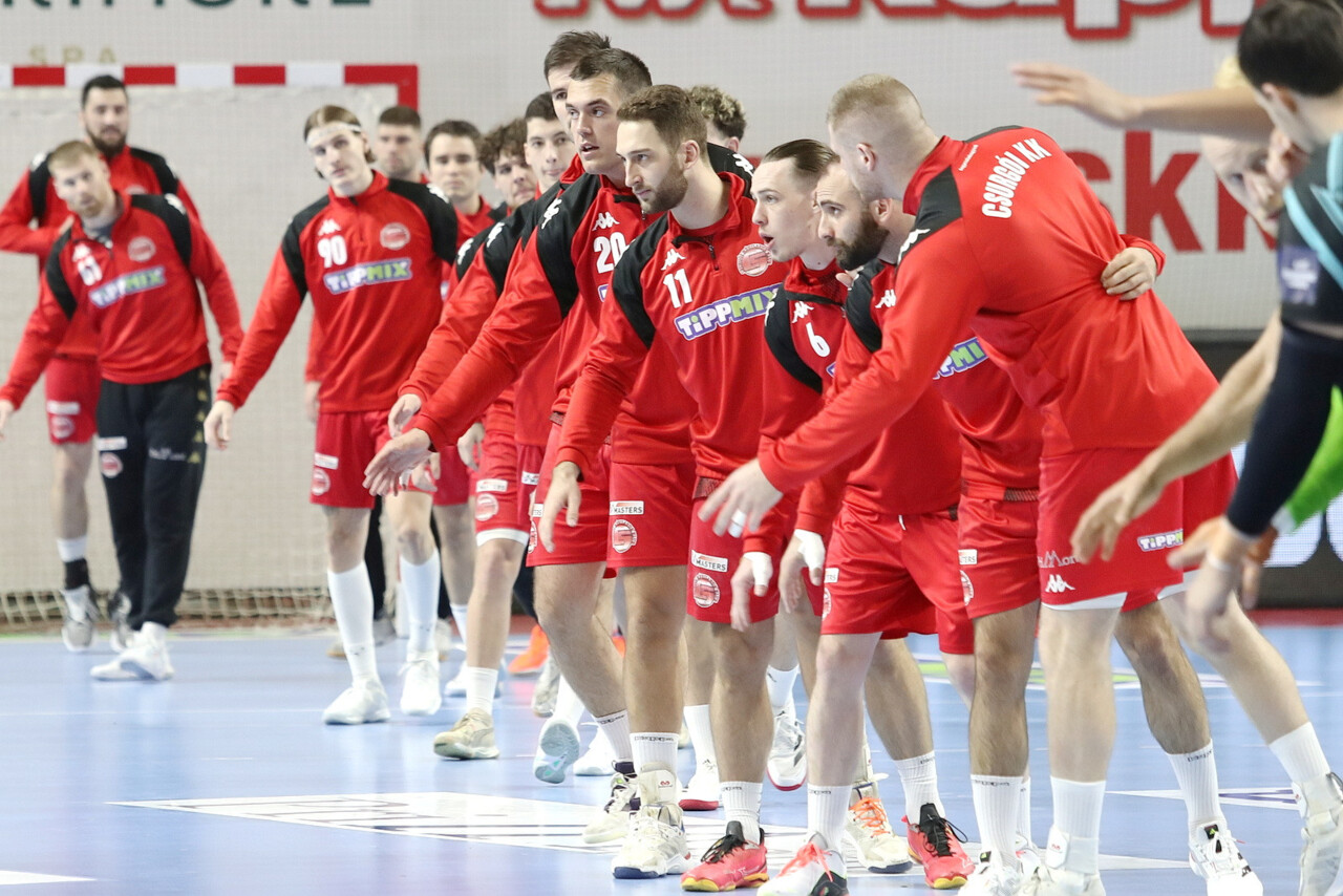 Jönnek a Farkasok Jönnek a Farkasok